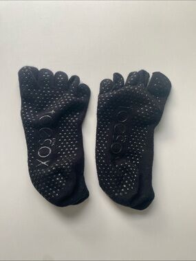 toesox Black Grip Five-Toe Non-Slip Socks